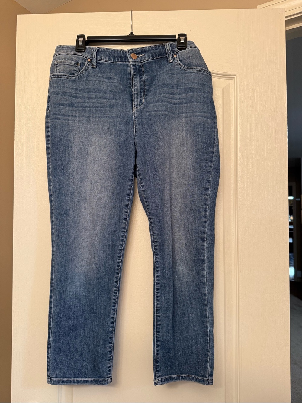 Chico’s Classic Blue Women's Straight-Leg Jeans 24” inseam